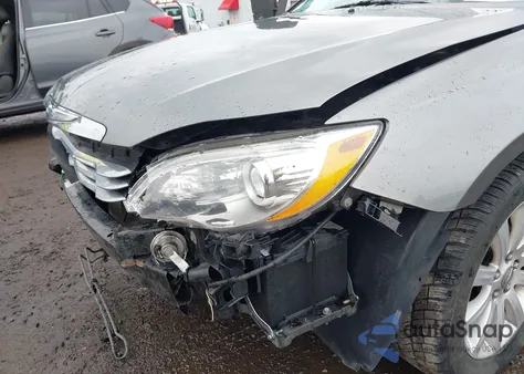 2013 Chrysler 200 Touring z USA, uszkodzony, nr VIN 1C3CCBBB7DN762611